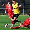Eric Straub (Mitte) und der SV 07 Geinsheim ist auf dem besten Weg. den Klassenerhalt zu schaffen.