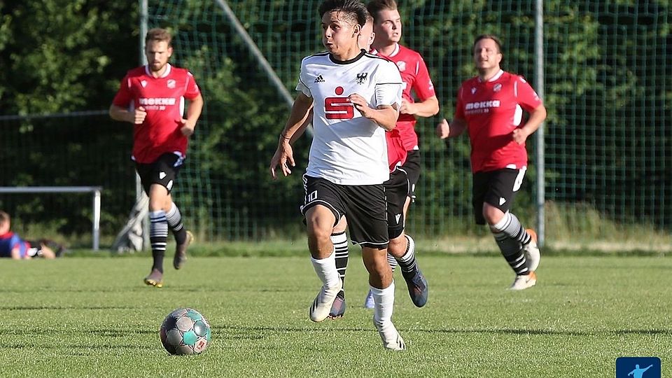 Carlos Daniel Rojas Peredes (am Ball) ist der bisher einzige Neuzugang des MSC Preussen.