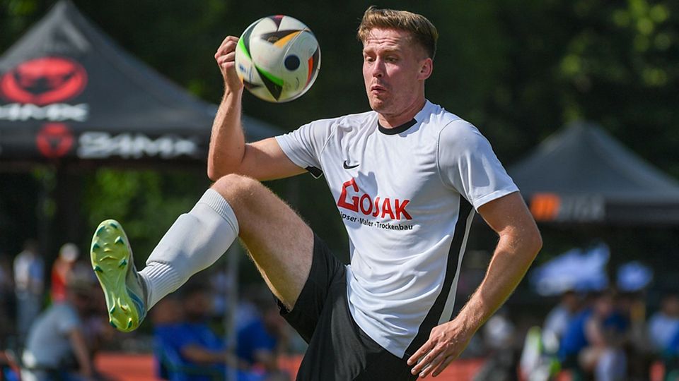 "Überzeugt mit körperlicher Präsenz, feiner Technik und Offensivqualitäten": Jan Steininger | Foto: Gerd Gründl