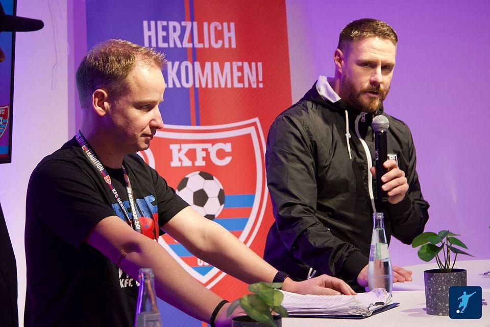 René Lewejohann (r.) nach dem Spiel gegen Bocholt als Trainer des KFC.
