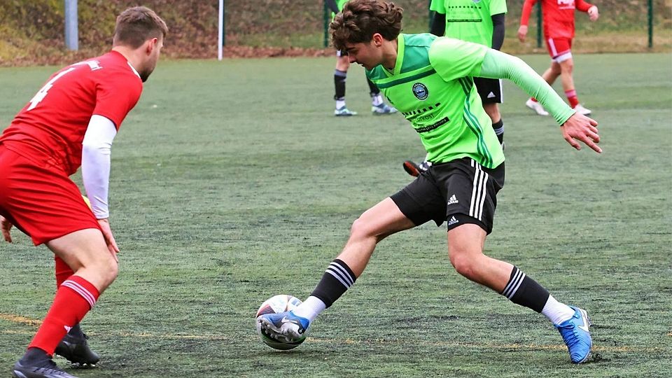 Zurück in Pöcking nach einem halben Jahr Bezirksliga: Trainersohn Florian Flath (r.).