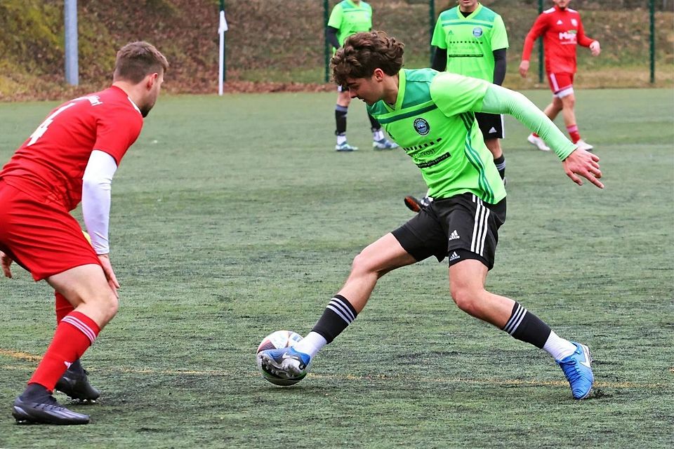 Zurück in Pöcking nach einem halben Jahr Bezirksliga: Trainersohn Florian Flath (r.).