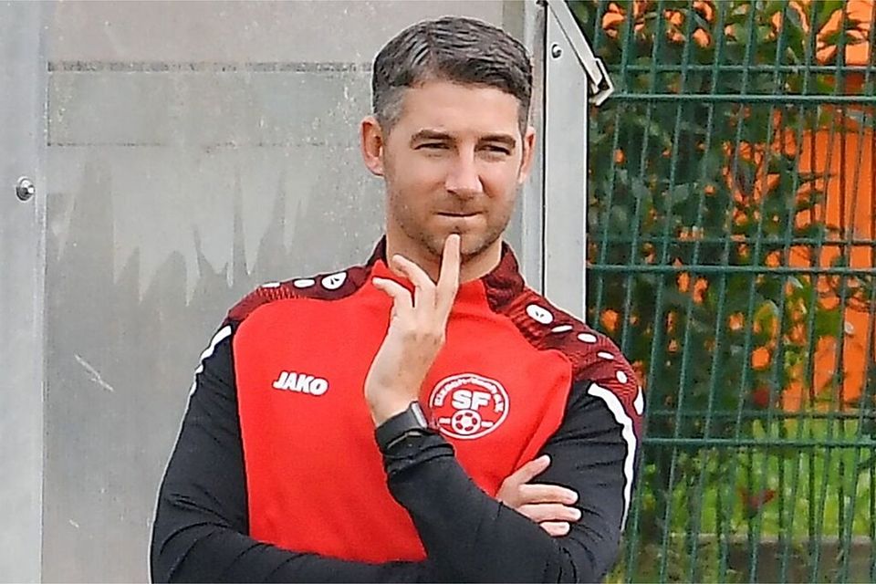 Nach 17 Jahren bei den Sportfreunden als Spieler und Trainer zieht sich Kevin Maier zum Saisonende zurück Nach 17 Jahren bei den Sportfreunden als Spieler und Trainer zieht sich Kevin Maier zum Saisonende zurück