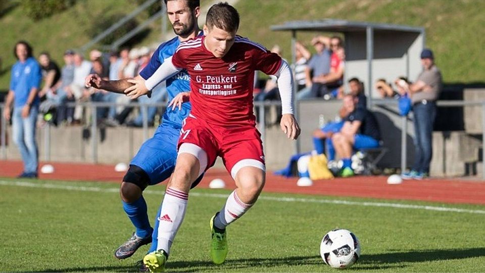 Der Treffer von Seebachs Goalgetter Tobias Biermeier (re.) reichte am Ende nicht für einen Sieg in Tiefenbach. F: Hönl