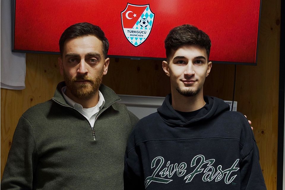 Sportdirektor Enver Maltas (li.) freut sich, dass Mert Güzelarslan an die Heinrich-Wieland-Straße kommt.