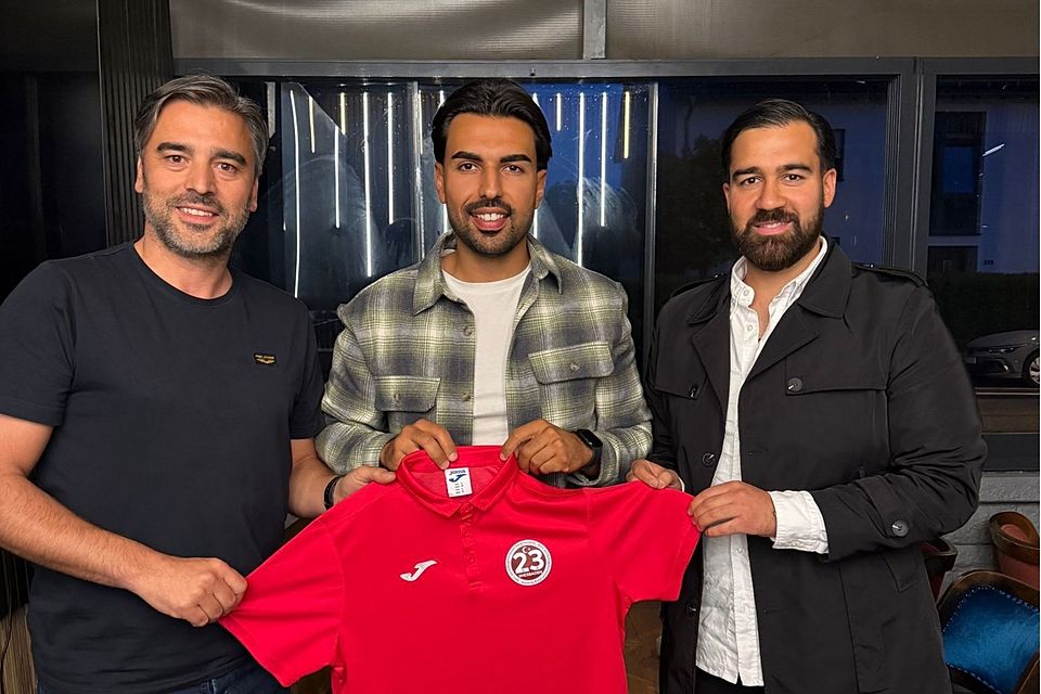 Efkan Yildiz, Schahin Samadi und der sportliche Leiter Mehmet Yildirim machen künftig bei der SKG 23 gemeinsame Sache. Efkan Yildiz, Schahin Samadi und der sportliche Leiter Mehmet Yildirim machen künftig bei der SKG 23 gemeinsame Sache.