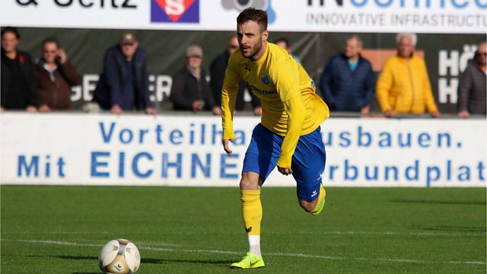 Benjamin Kauffmann bleibt bis 2022 beim FC Pipinsried. Bruno Haelke