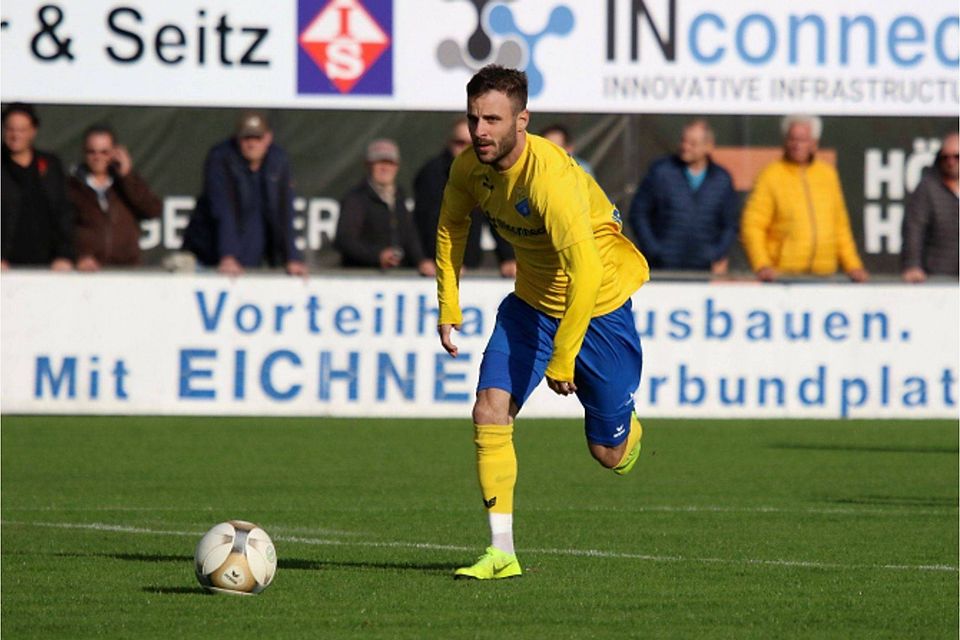 Benjamin Kauffmann bleibt bis 2022 beim FC Pipinsried. Bruno Haelke