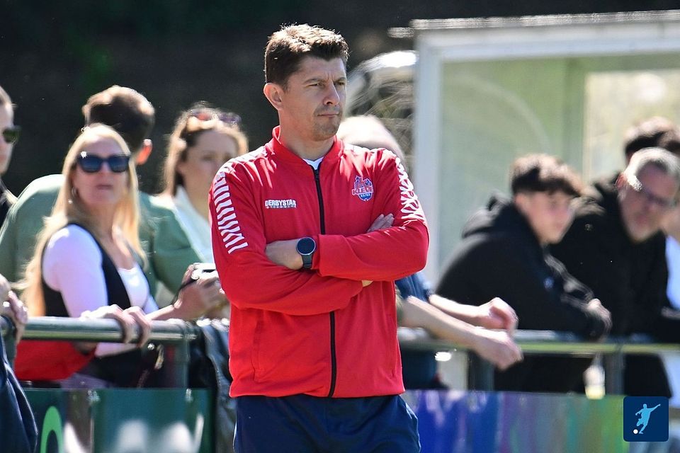 Umut Akpinar ärgert, dass seine Mannschaft nicht für ihren beeindruckenden Endspurt belohnt worden ist. Umut Akpinar ärgert, dass seine Mannschaft nicht für ihren beeindruckenden Endspurt belohnt worden ist.