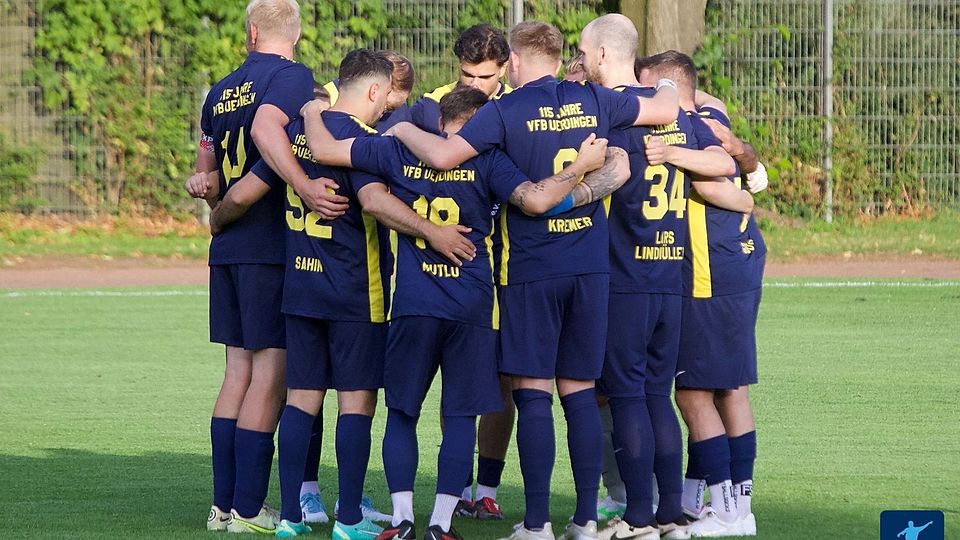 Der VfB Uerdingen schockt Ligaprimus ATS Krefeld. 