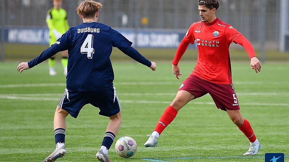 Vier Jahre lang spielte Anes Spago (r.) im NLZ des SC Paderborn.