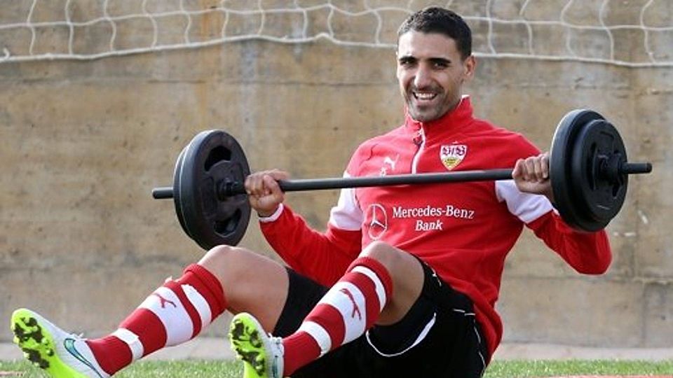 Statt Gewichte zu stemmen, spielt Mohammed Abdellaoue für den VfB II. Foto: Baumann