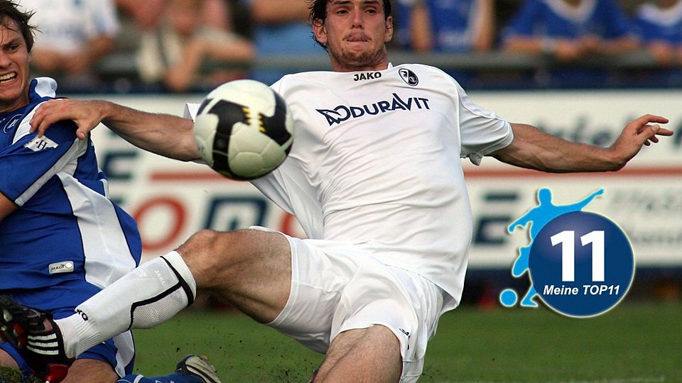 Immer mit vollem Einsatz - Kevin Schlitte (in weiß) im Trikot des SC Freiburg.