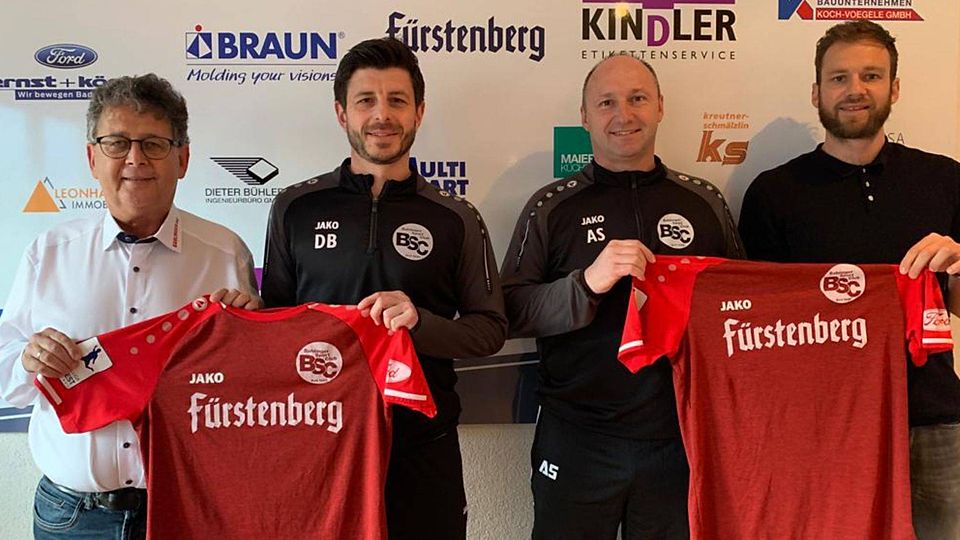 von links der Vorsitzende des Bahlinger SC: Dieter Bühler, die beiden Trainer Dennis Bührer und Axel Siefert sowie der Sportliche Leiter des BSC, Bernhard Wiesler.