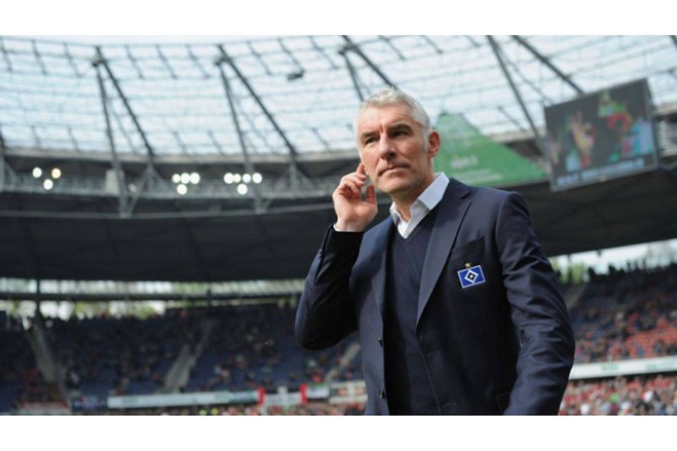 Mirko Slomka ist nicht mehr Trainer des Karlsruher SC. Foto: Getty Images