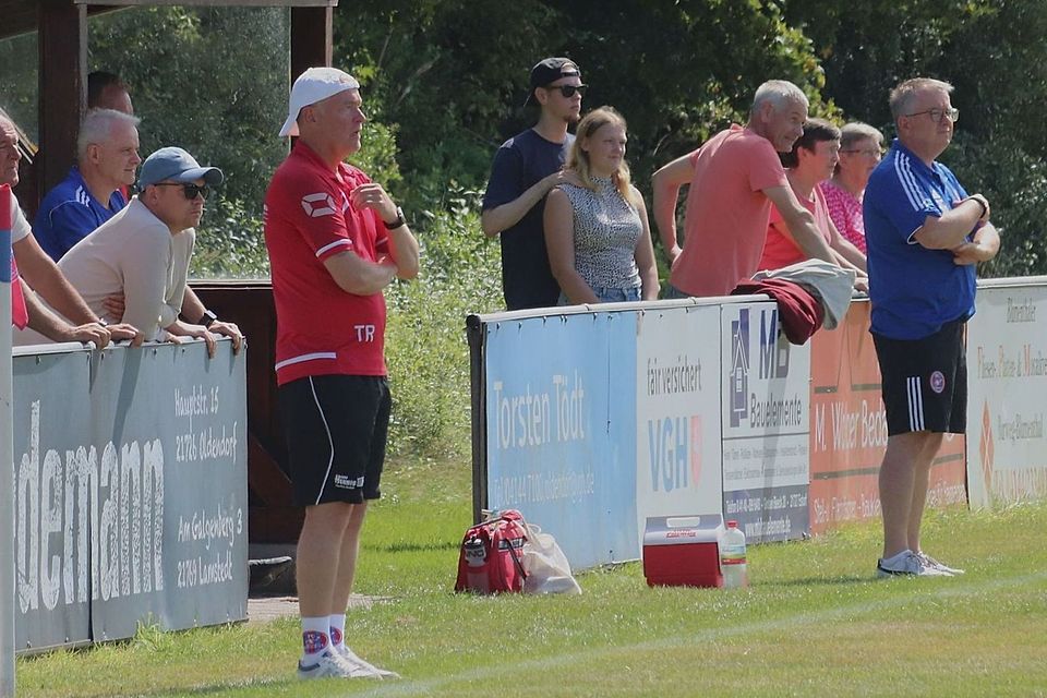 Trainer Bernd Meyer und sein Betreuer Andreas Wilhelmi sahen eine gute Leistung ihres Teams.