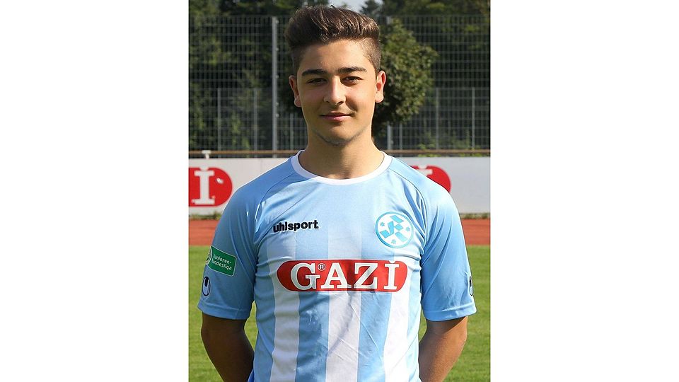 Dogukan Süzgec legte mit einem Doppelpack in Freiburg den Grundstein für den 3:0-Sieg der Stuttgarter Kickers in der B-Junioren-Bundesliga