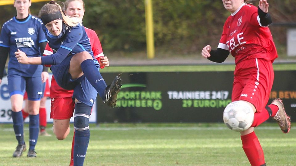 Die Wacker-Frauen (hier mit Sabrina Riedmüller) überwintern auf Platz vier