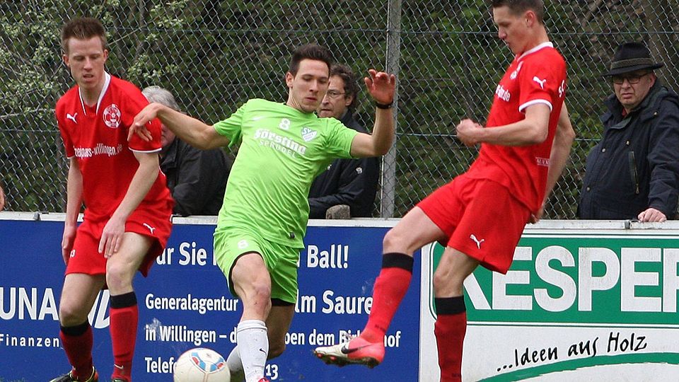 F: Wilfried Wohlfart Der SV Neuhof (grüne Trikots) hat morgen die SG Haunetal zu Gast und ist klarer Favorit gegen den Liganeuling.