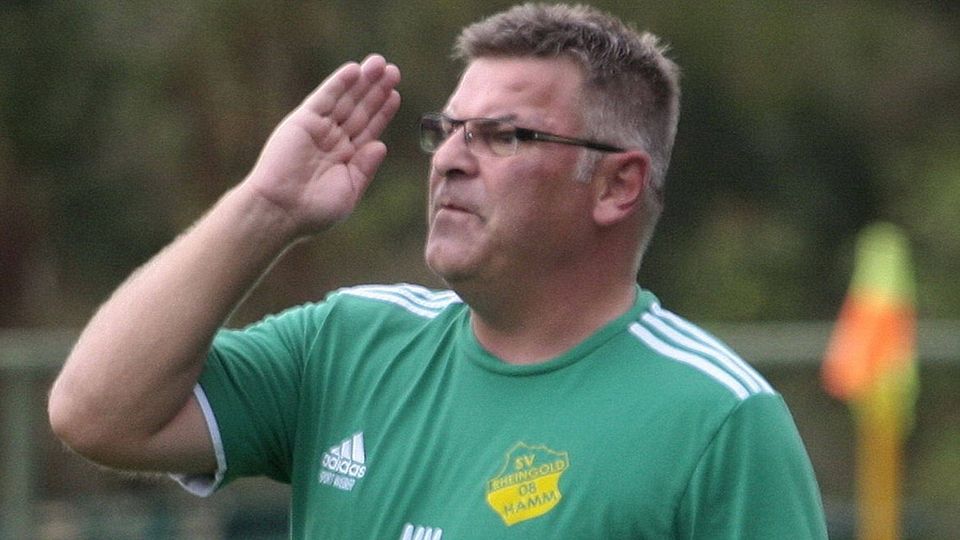 Michael Marker macht in Hamm Platz an der Seitenlinie für Michael Best             F: Dinger