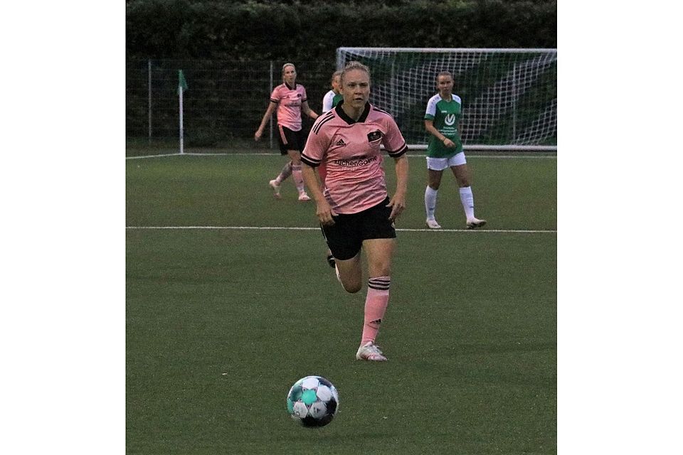 Trifft per Freistoß zum 2:1-Sieg: Kristina Hild.