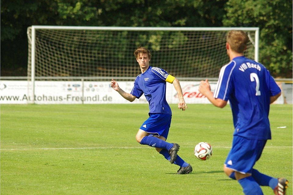 F: Foto Kapitän Florian Bley und sein VfB Bach gewannen sogar in Unterzahl gegen Seubersdorf