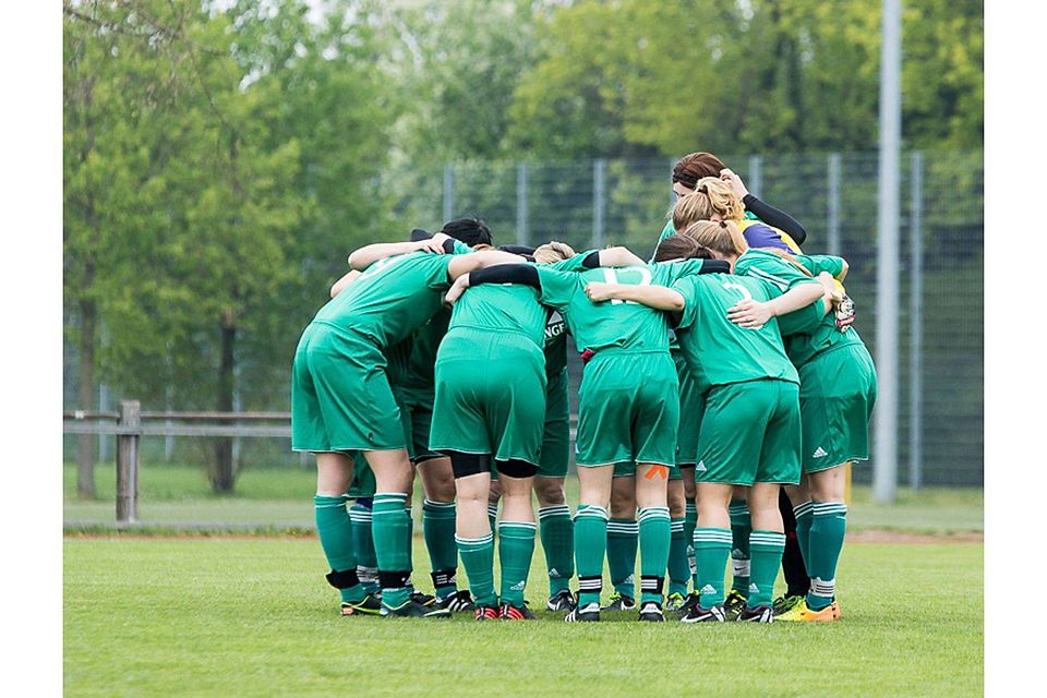Die Damen des VfB Straubing müssen im Abstiegskampf zusammen stehen und sind gegen Ingolstadt gefordert.F: Riedel