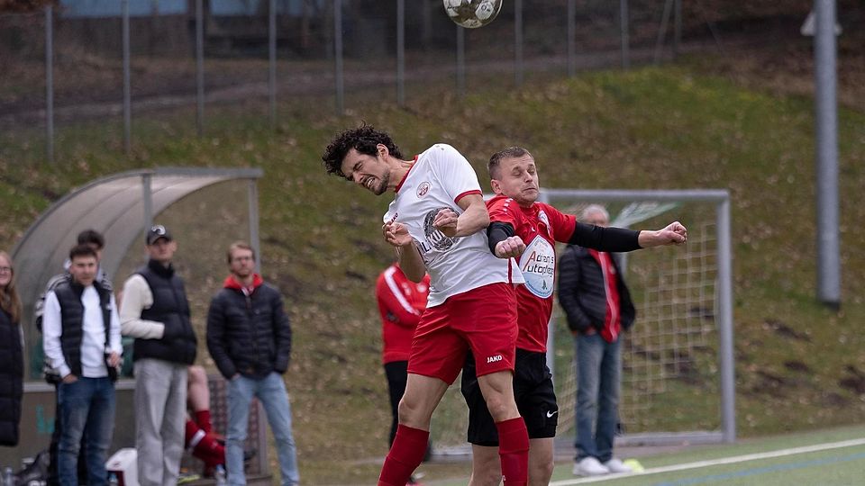 Fußball A-Klasse FC Ebersberg (rot)  Adil Mehic vs Baldham Michael Schmidt