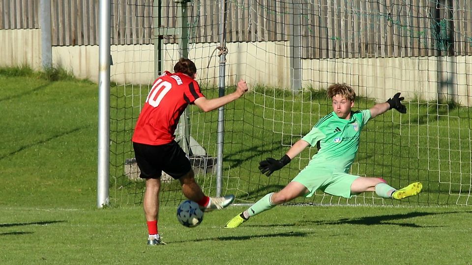 Liridon Gjocaj vs Keeper Stefan Klostermair