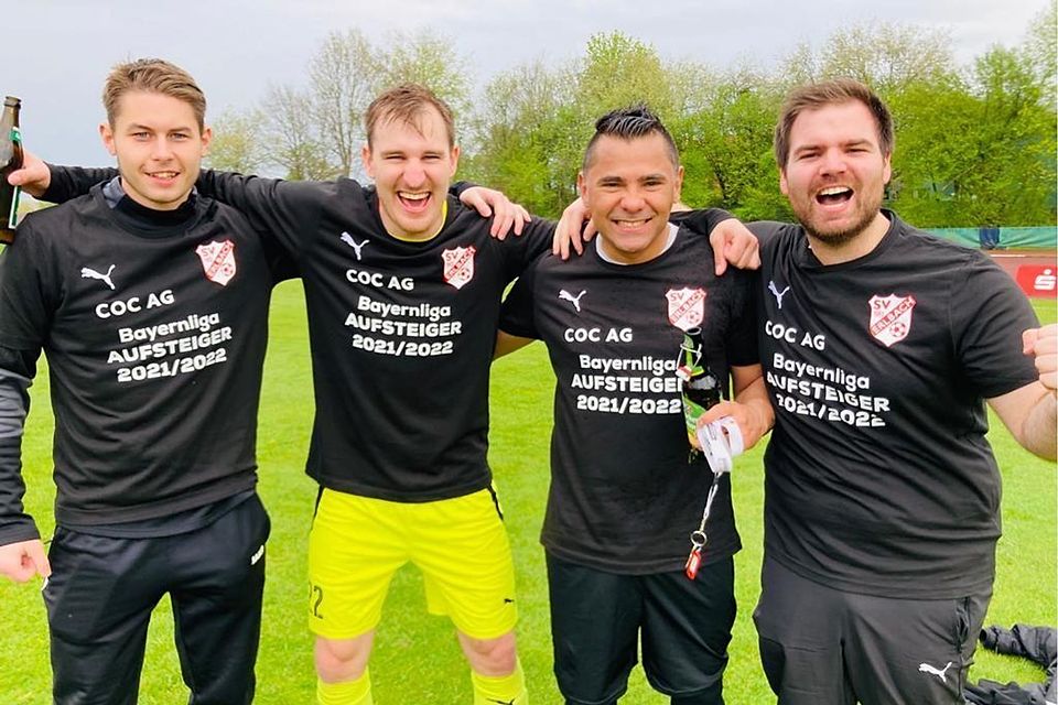 Strahlende Gesichter, so weit das Auge reicht.