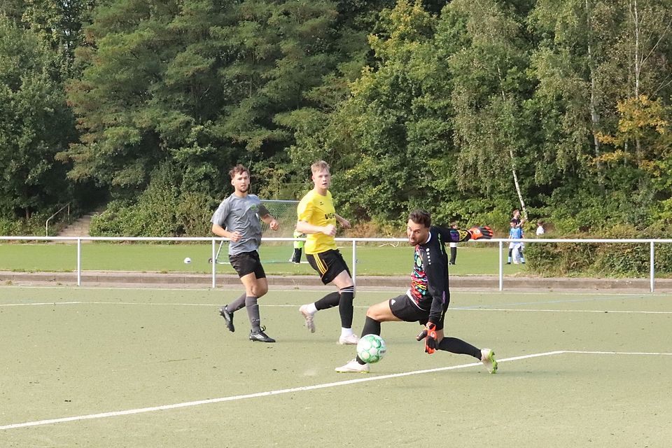 Keine Chance für Keeper Yasin Yalcin: Der Schuss von Niklas Greifenberg landete zum 1:5 im Netz.