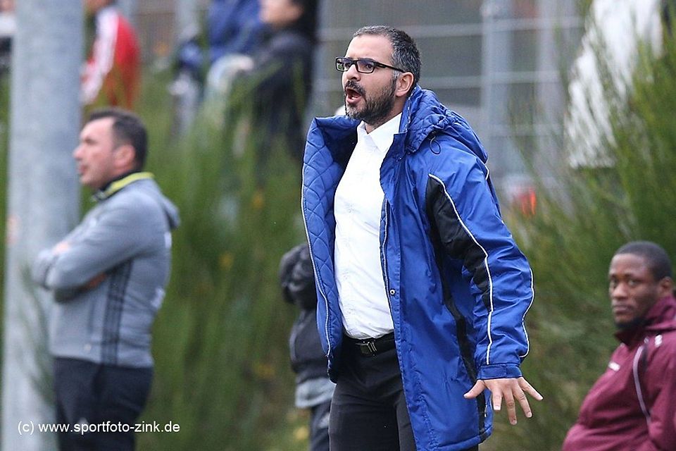 "Ich erwarte immer drei Punkte". Dergah-Coach Muarrem Demir hat sein Team stabilisiert. F: Zink