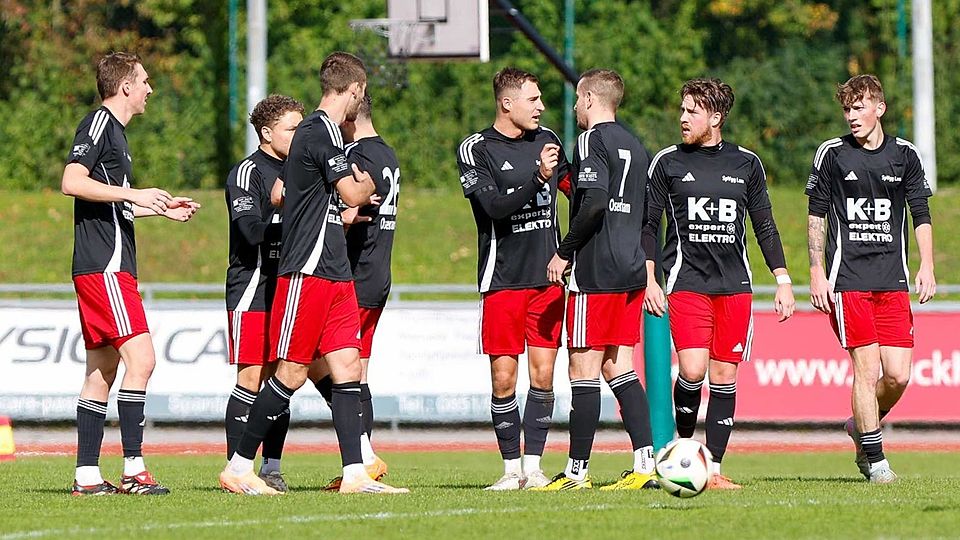 Bekommt die SpVgg Lam im Heimspiel gegen Liga-Dominator SpVgg Landshut Grund zu Jubeln?