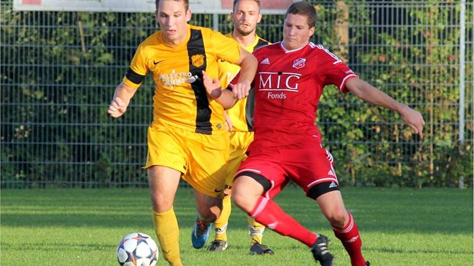 Andreas Pfefferkorn (am Ball) wechselt vom FC Alkofen zur DJK Neßlbach F: Enzesberger