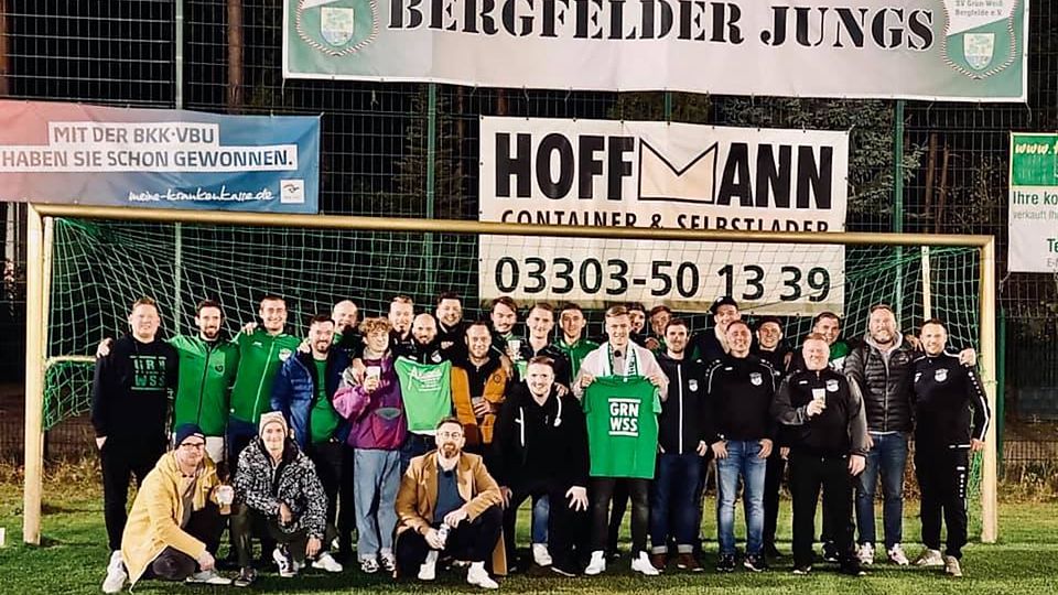 Felix Kroos besuchte Bergfelde für einen Mannschaftsabend.