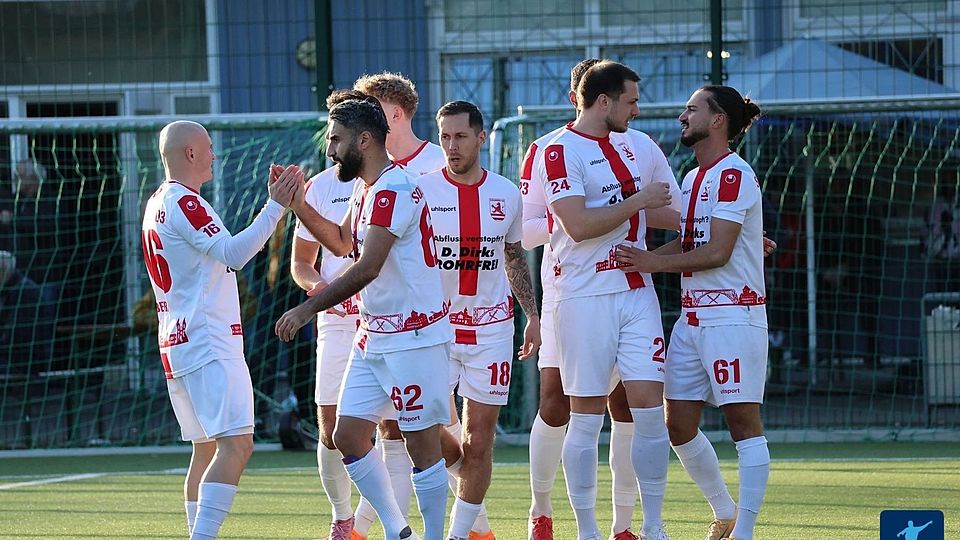 Jubel beim Spitzenteam. 