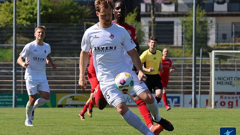 Sieg im Abstiegskampf für den 1. FC Kleve 