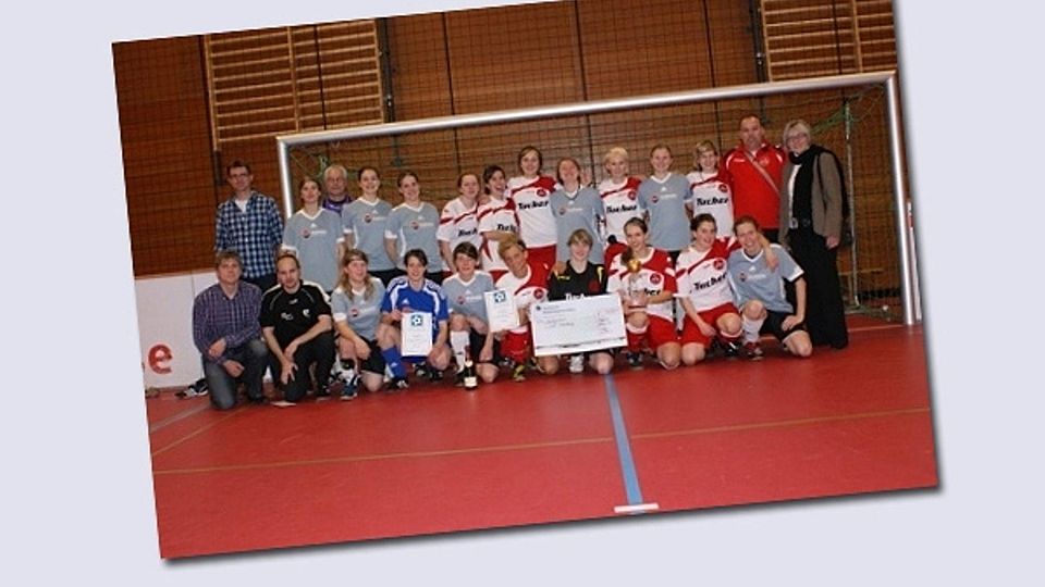 Finalteilnehmer im Frauenturnier: der SC Regensburg und der 1. FC Nürnberg. F: Igl