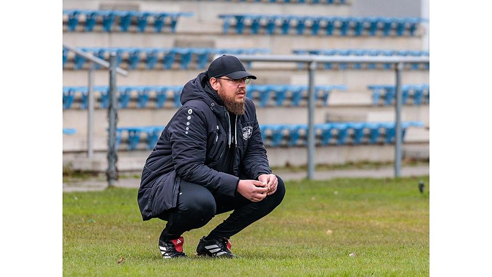 Aufmerksamer Beobachter und Leiter, aber nur noch bis Saisonende: SG-Chefcoach Rainer Huber.