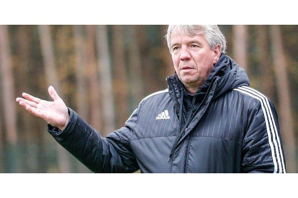 Er soll die Wormatia zum Klassenerhalt in der Regionalliga führen: der neue Worms-Trainer Peter Tretter. 