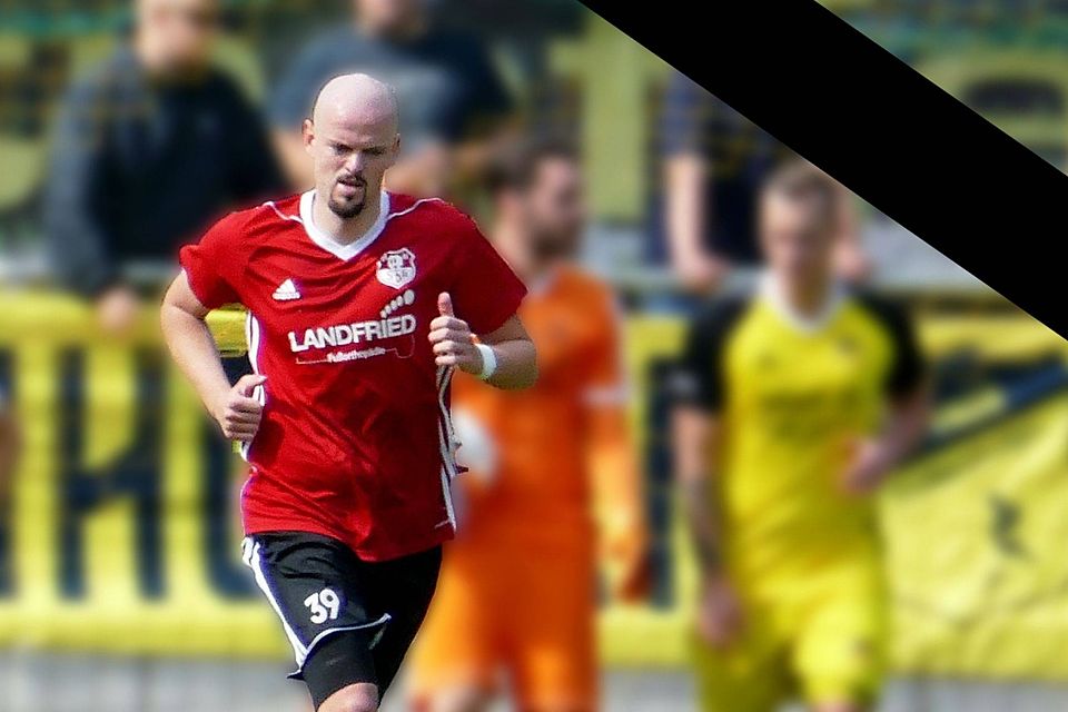 Yannick Nonnweiler, Fußballer der SF Köllerbach und ehemaliger Fußballer der U23 des 1. FC Kaiserslautern, ist mit 24 Jahren überraschend gestorben. 