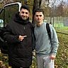 Yannis Güllüyan siegte bei FTP. Hier posiert er mit Fußball-Creator Diyar Acar.