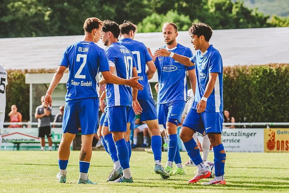 Während der Vorbereitung haben sich die Spieler des TSV Schott Mainz schon mal warmgeschossen für die Regionalliga-Saison. 	Foto: Chiara Puci/TSV Schott