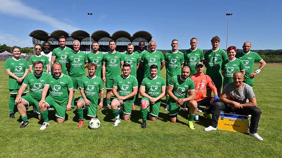 Die Mannschaft von Act Roar duellierte sich mit den Bundesligalegenden von Borussia Mönchengladbach