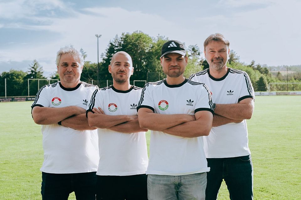 Der künftige Trainerstab der Spvgg. Andelsbach (von links): Torwarttrainer Gerhard Malzacher, der spielende Co-Trainer Elias Willmann, Coach Fabian Goering und Betreuer Patrick Ruch | Foto: Verein Der künftige Trainerstab der Spvgg. Andelsbach (von links): Torwarttrainer Gerhard Malzacher, der spielende Co-Trainer Elias Willmann, Coach Fabian Goering und Betreuer Patrick Ruch | Foto: Verein