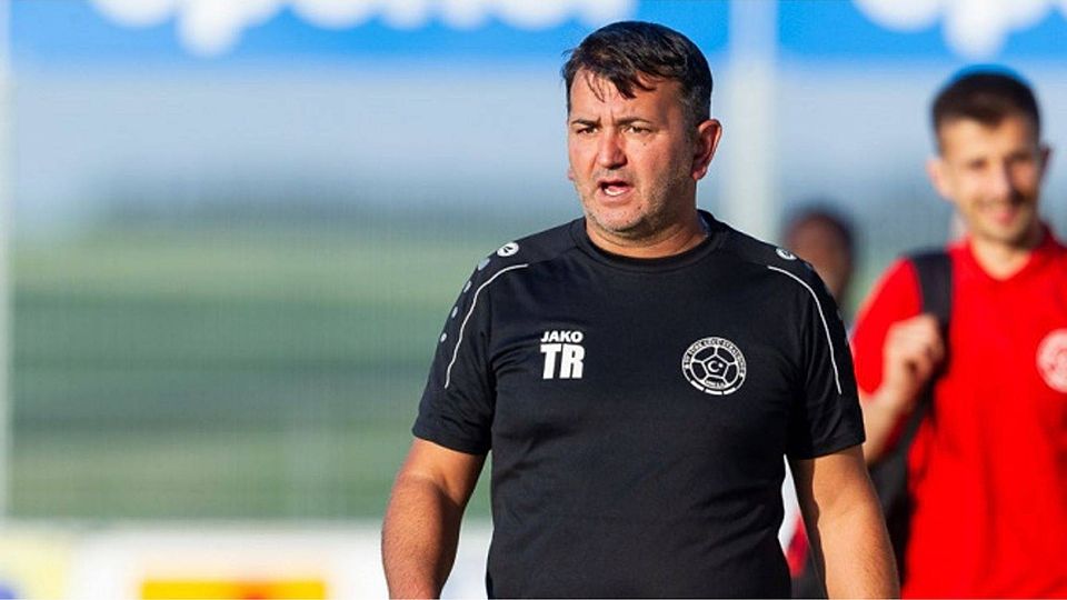 Murat Demür geht im Sommer in seine dritte Saison als Cheftrainer des SV Türk Gücü Straubing. F: Becherer