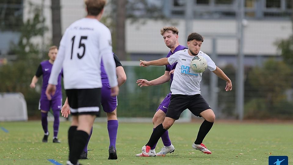 Nach Sulzbachs starkem Start übernimmt Hofheim das Kommando – und feiert am Ende einen deutlichen 6:1-Heimsieg.