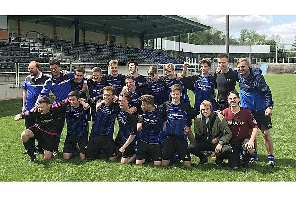 Es ist vollbracht! Die U19 der SpVgg SV Weiden geht auch in der Saison 2017/18 in der Landesliga an den Start.