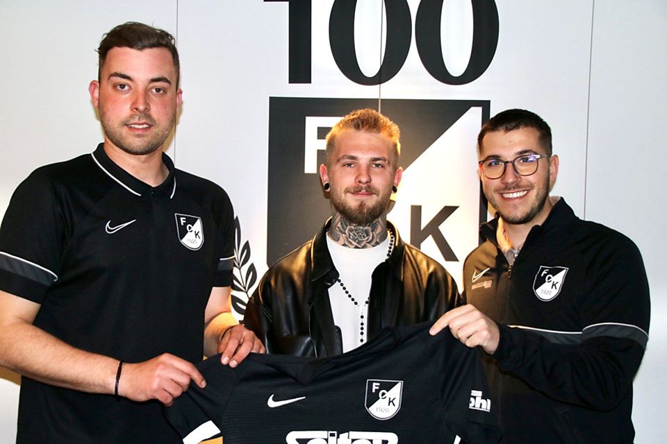 Von links: V.l. Sportvorstand Luca Kern, Mischa Hofer und Vorstandsmitglied Lukas Bregler | Foto: FC Kandern