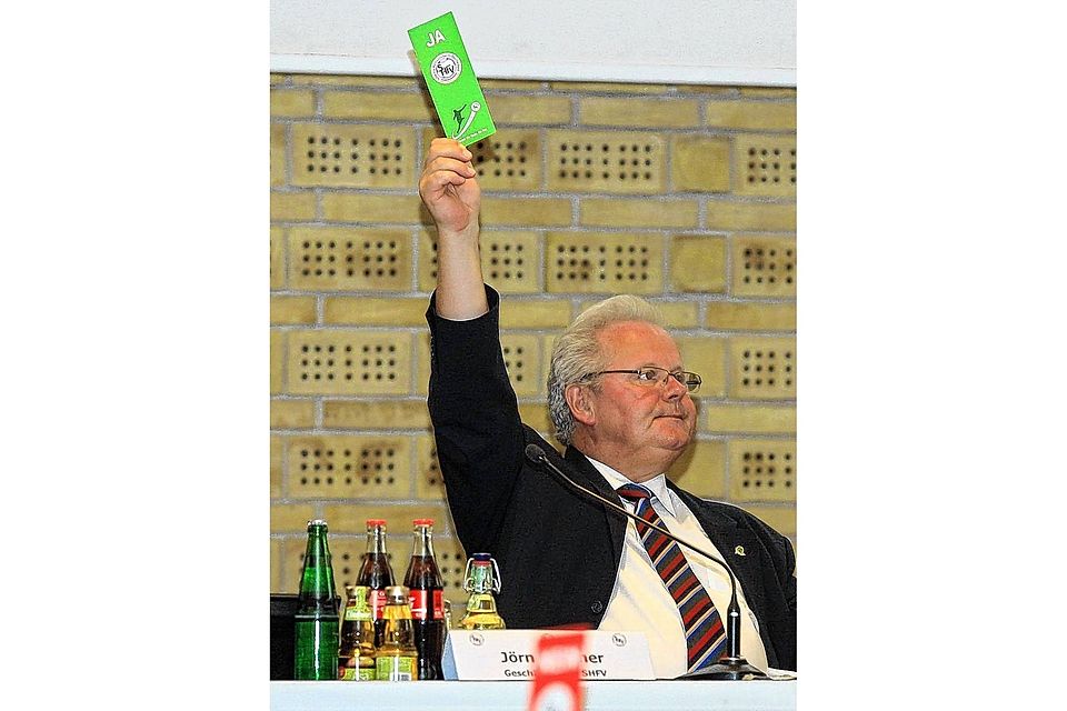 Die Abstimmung zur Spielklassenreform lief wie von Hans-Ludwig Meyer (Foto) und dem Vorstand gewünscht. Foto: Kugel